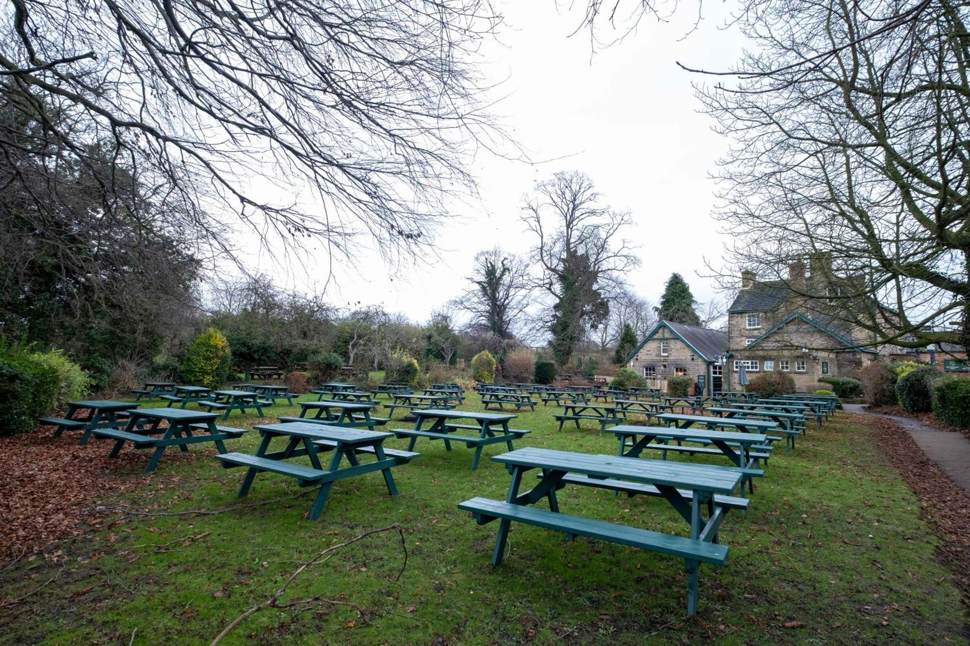 Rockingham Arms By Greene King Inns Wentworth  المظهر الخارجي الصورة